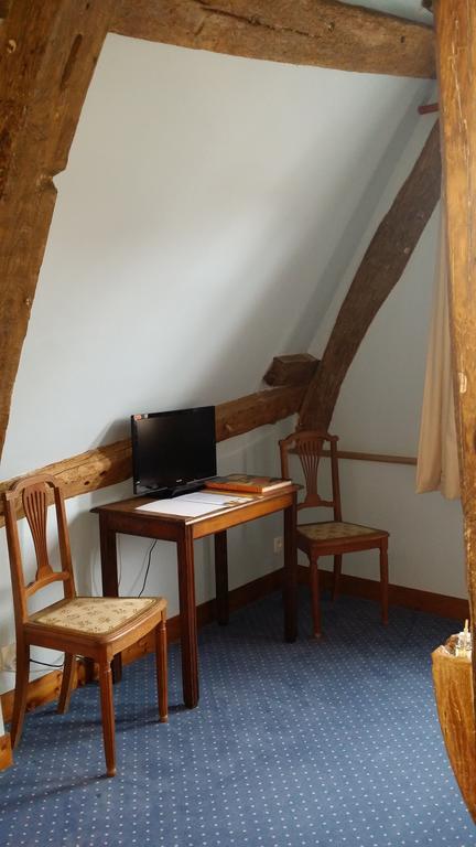 Les Trois Cheminees Chambres D'Hotes Livarot-Pays-d'Auge Екстер'єр фото