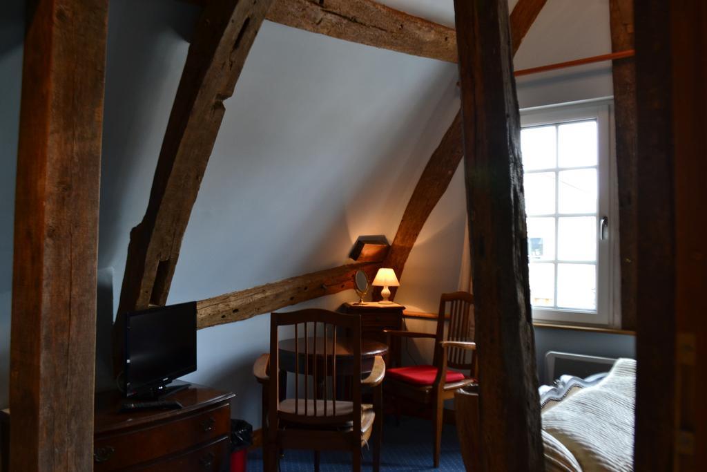 Les Trois Cheminees Chambres D'Hotes Livarot-Pays-d'Auge Екстер'єр фото